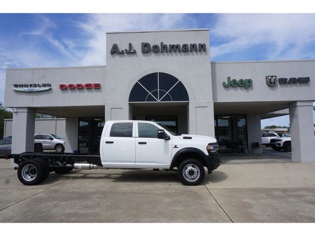 2024 RAM 5500 Chassis Cab TRADESMAN CHASSIS CREW CAB 4X2 84&#39; CA